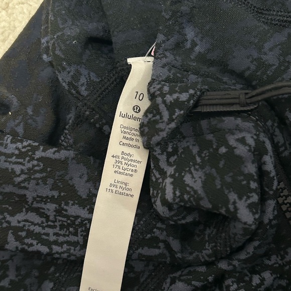 Lululemon distressed zip up jacket - Picture 3 of 3